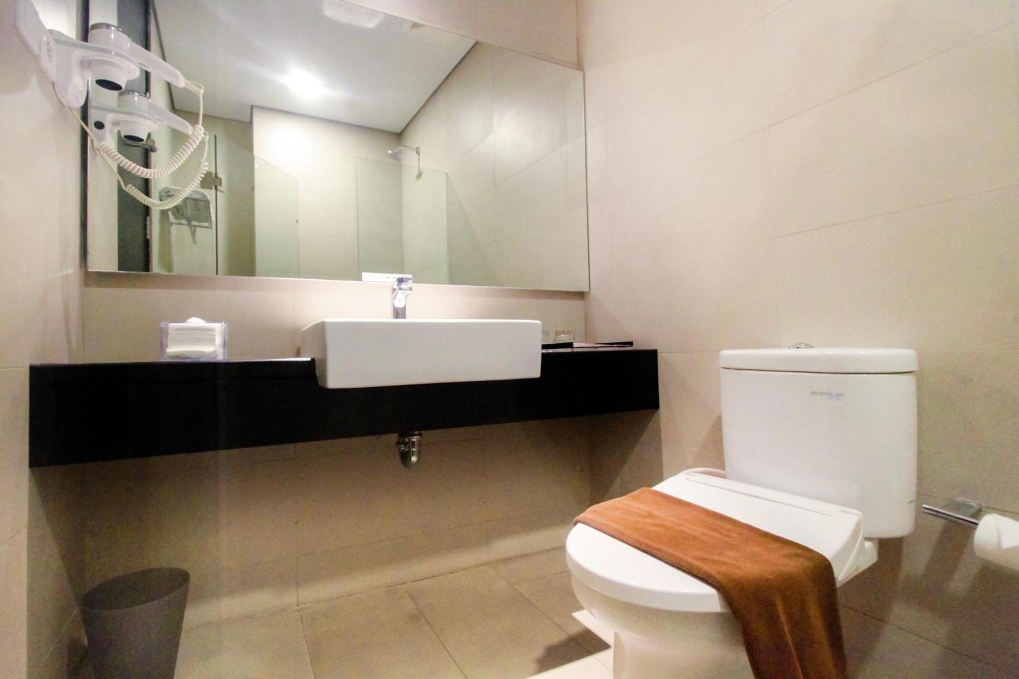 Aviary Bintaro Hotel Serpong Ngoại thất bức ảnh