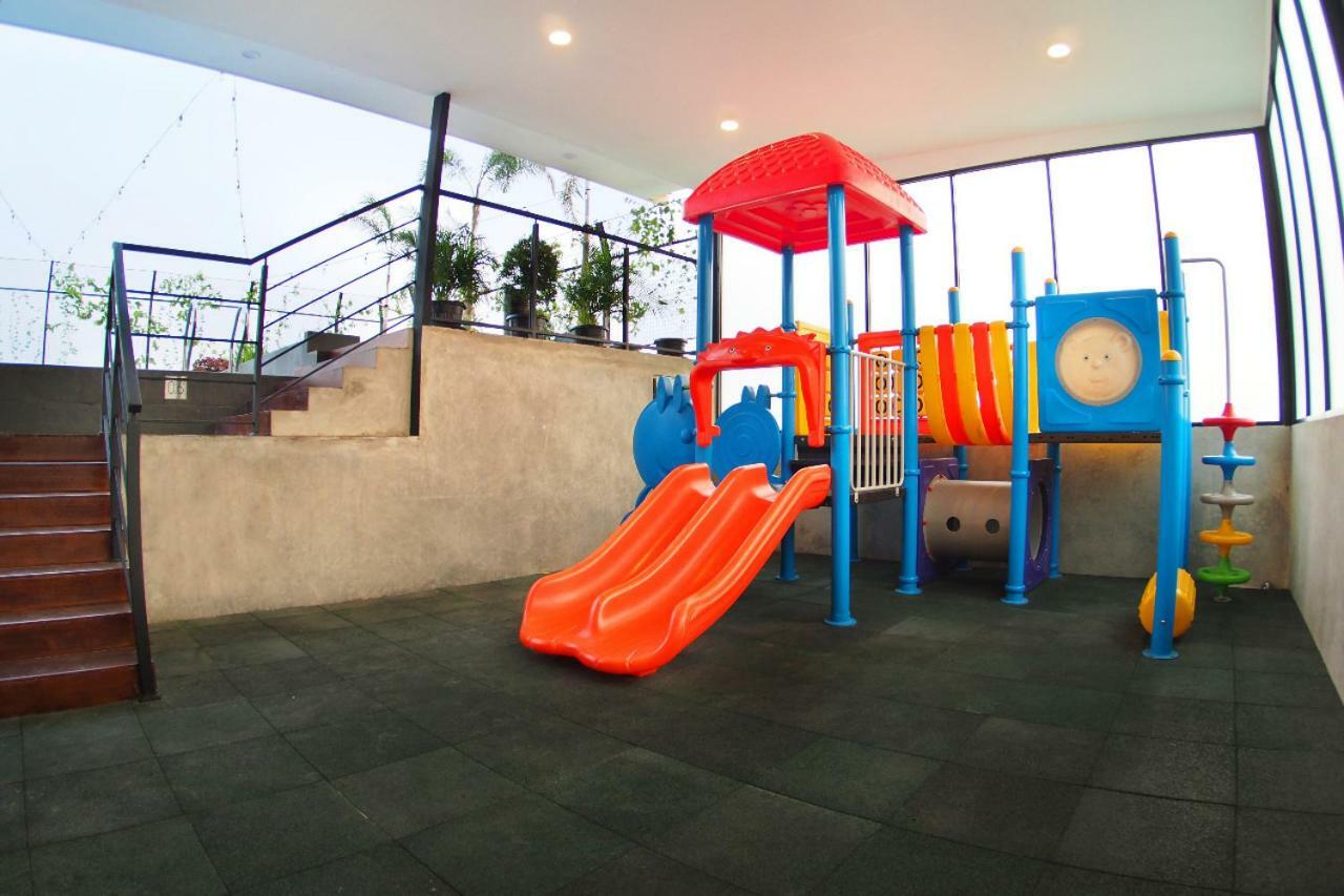 Aviary Bintaro Hotel Serpong Ngoại thất bức ảnh